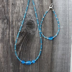 Glass beed choker and bracelet (item#3)